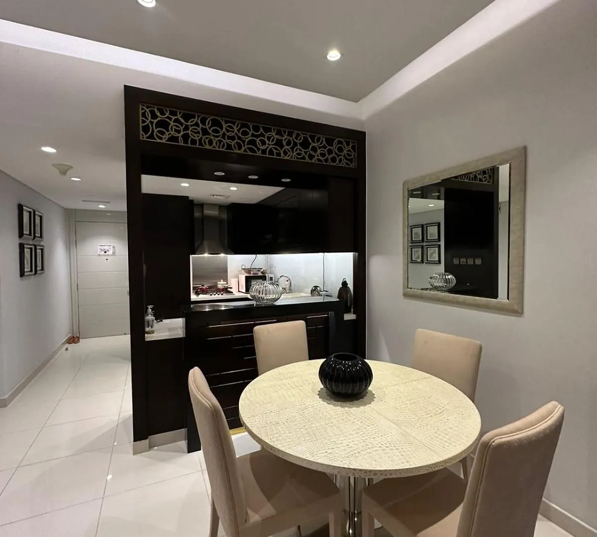 Lux 1 Bedroom In Downtown Dubai 0*,